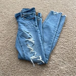 American Eagle ripped jegging